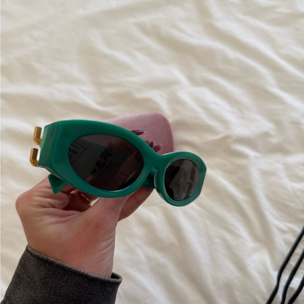 MIU MIU 11WS Green Sunglasses - Picture 4 of 7